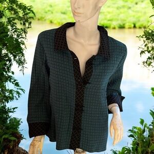 ❄️ 50% off winter Habitat checkered quilted long sleeve button collared top M